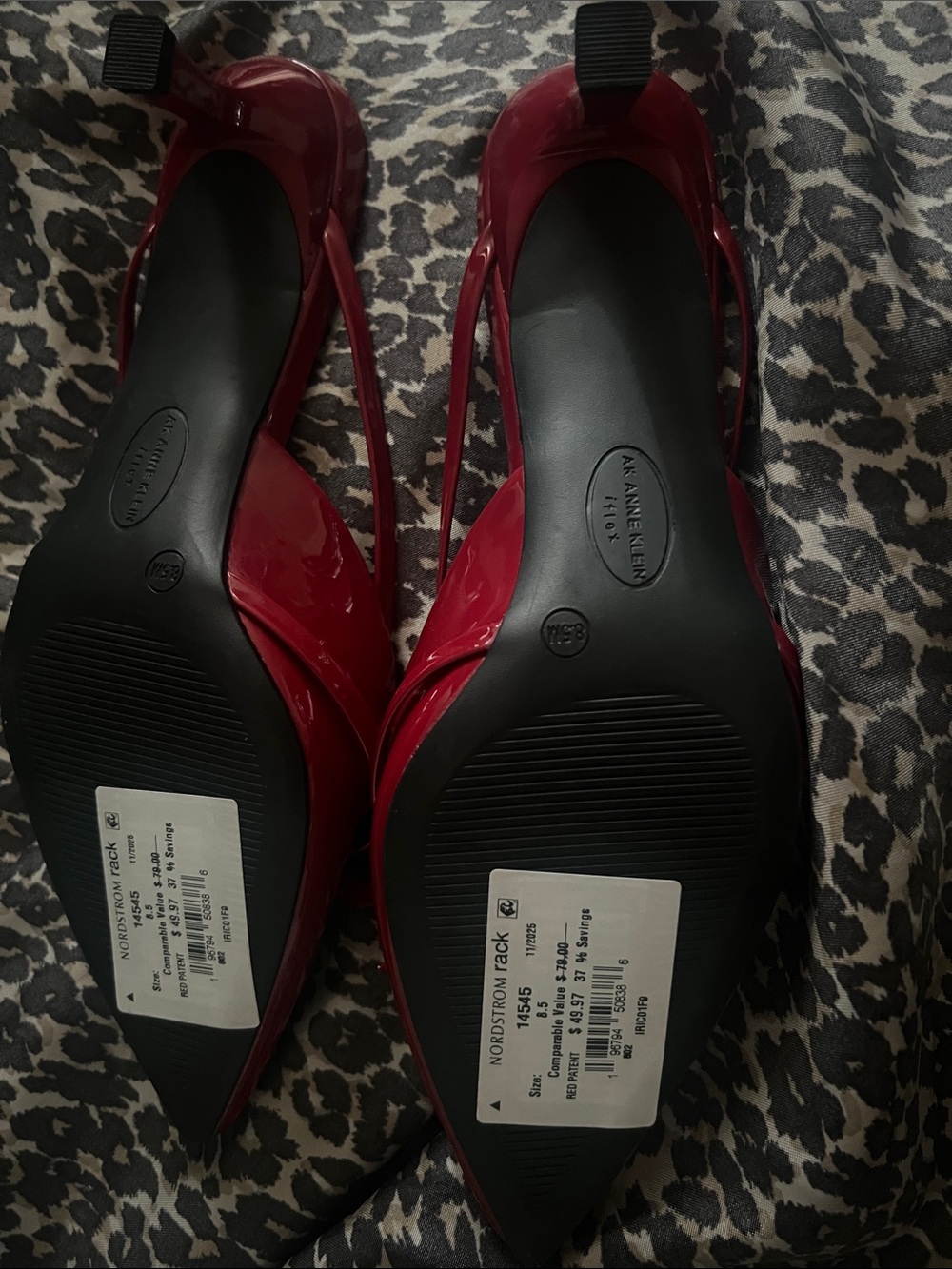 Anne Klein Red Patent Pointed-Toe Bow kitten heels - Picture 5 of 6